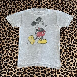 Disney Mickey Mouse “vintage style” t-shirt men’s size small